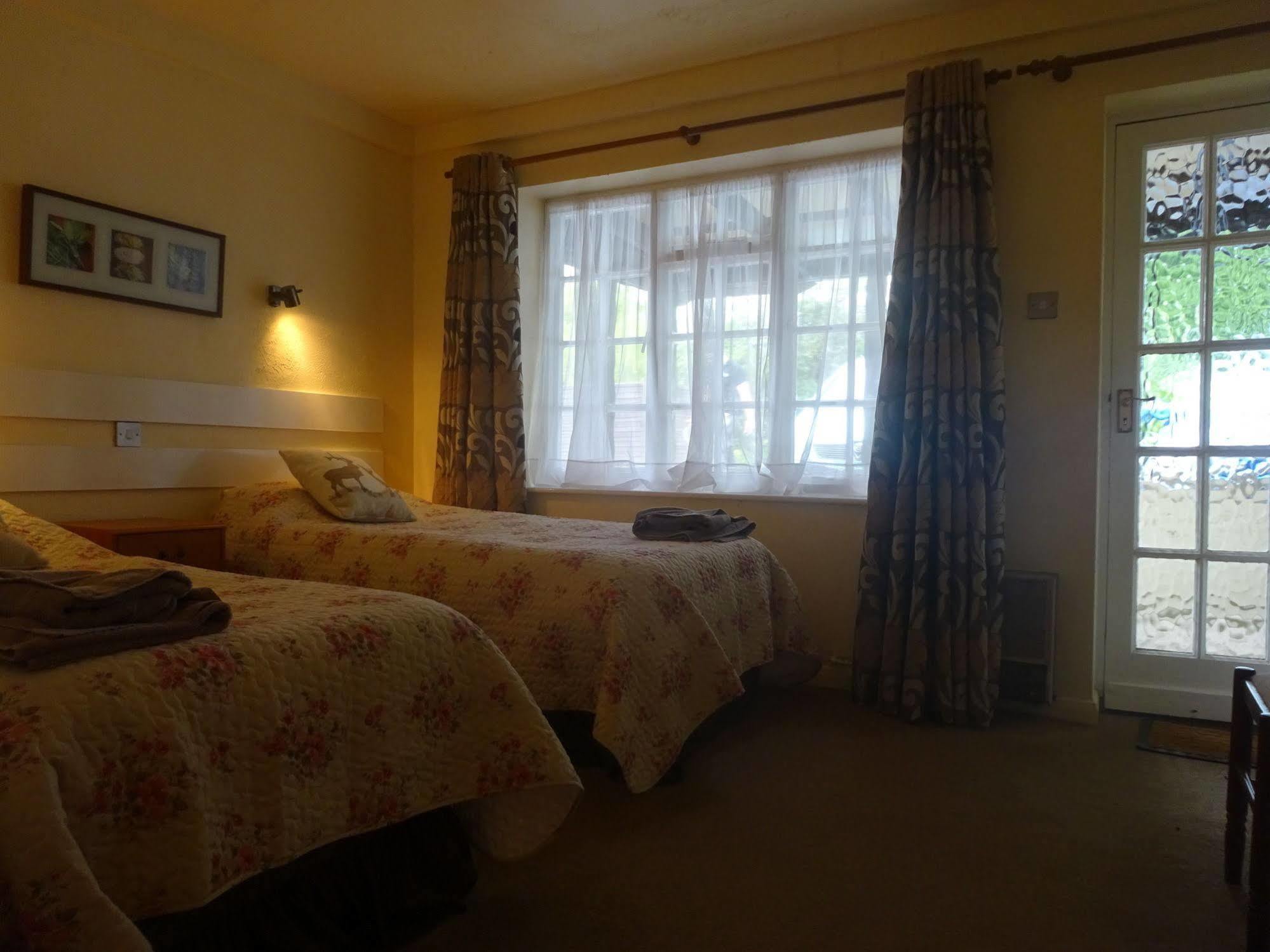 Chequers Inn Harrogate Ngoại thất bức ảnh
