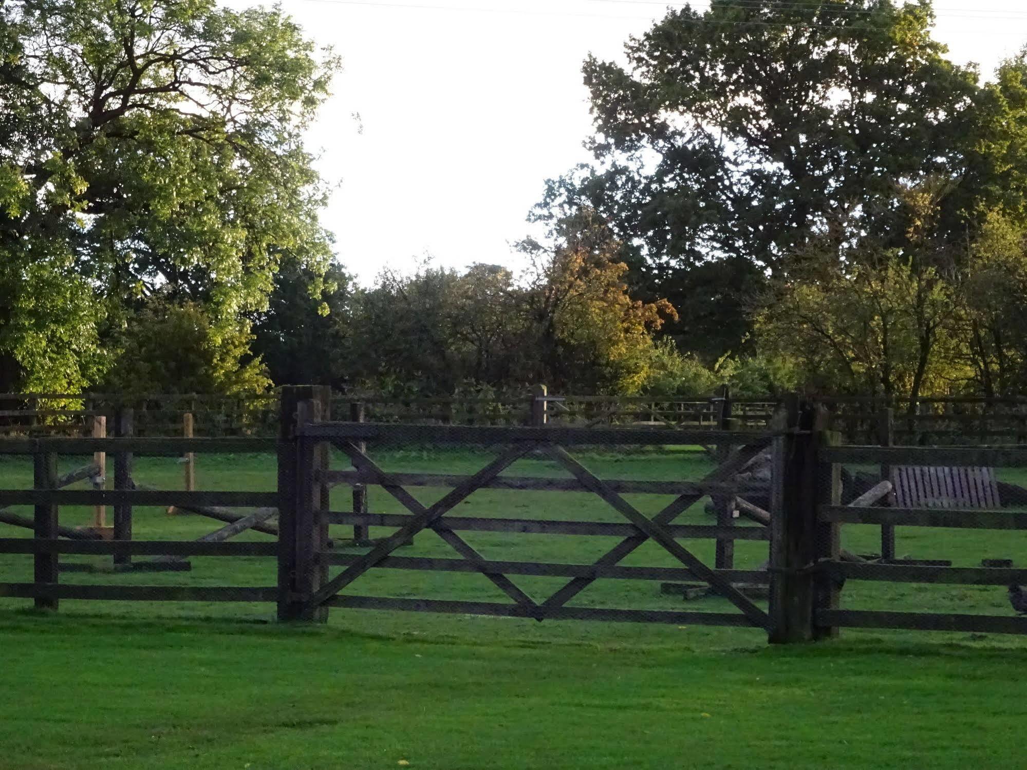 Chequers Inn Harrogate Ngoại thất bức ảnh