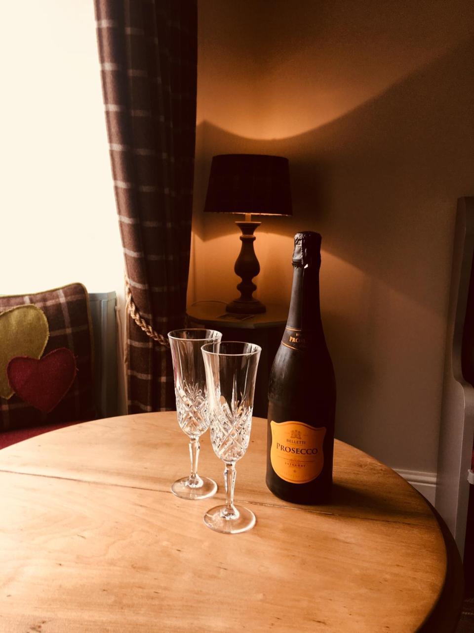 Chequers Inn Harrogate Ngoại thất bức ảnh